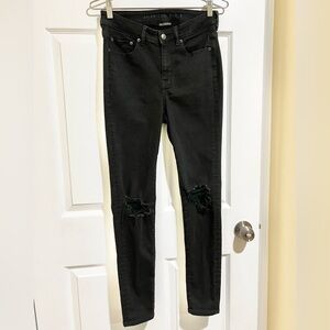 American Eagle Women's Distressed Black Skinny Jeans